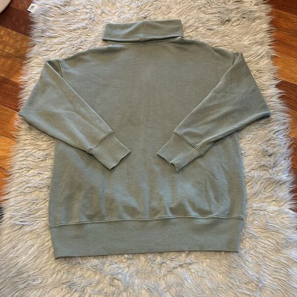 Aerie women’s green over‎ sized turtleneck cotton sweatshirt - Picture 5 of 5